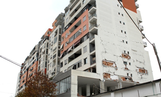 Del bilanci i demeve: Numri i banesave te pabanueshme ne tre qarqet e prekura